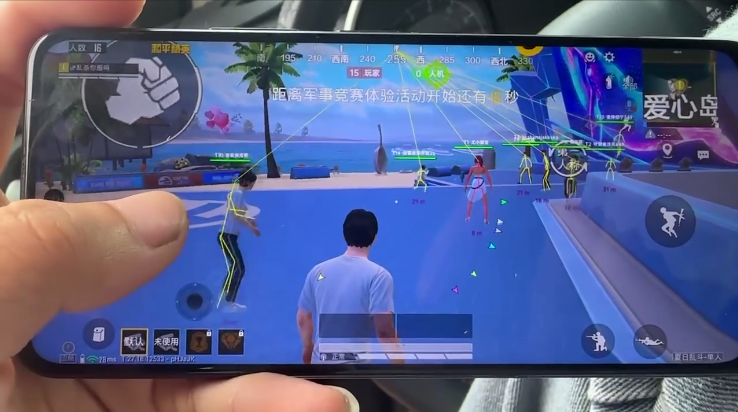 和平精英《保时捷》外挂